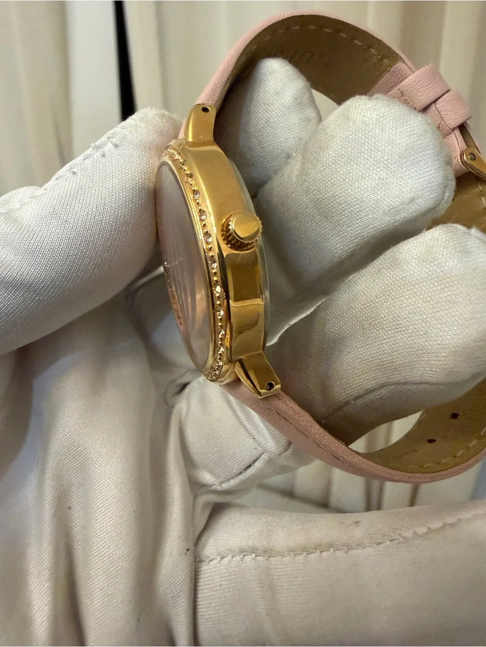 Guess Sparkling Pink Breast Cancer Awareness Ladies Watch W0032L7